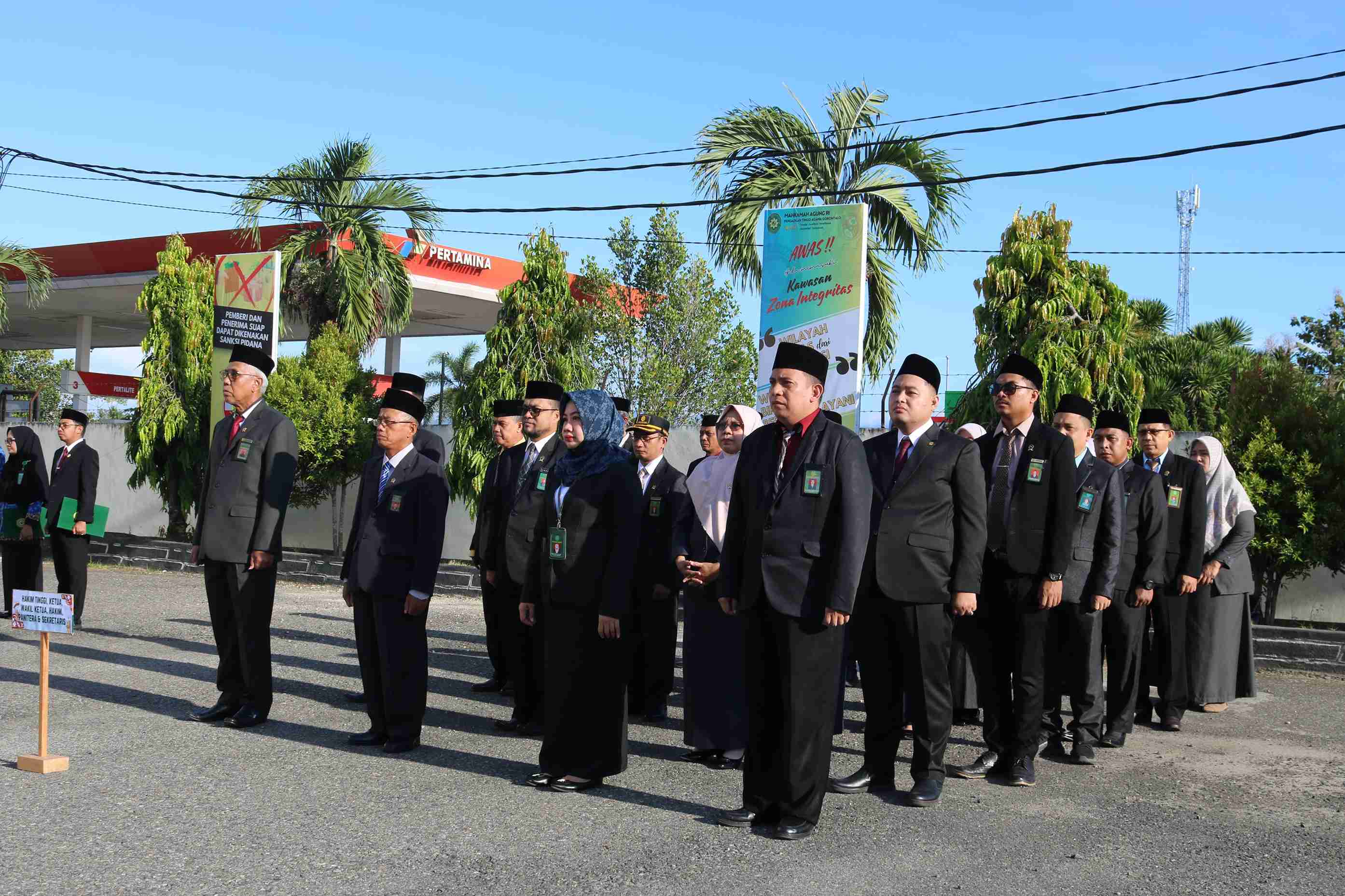 1 Pahlawan